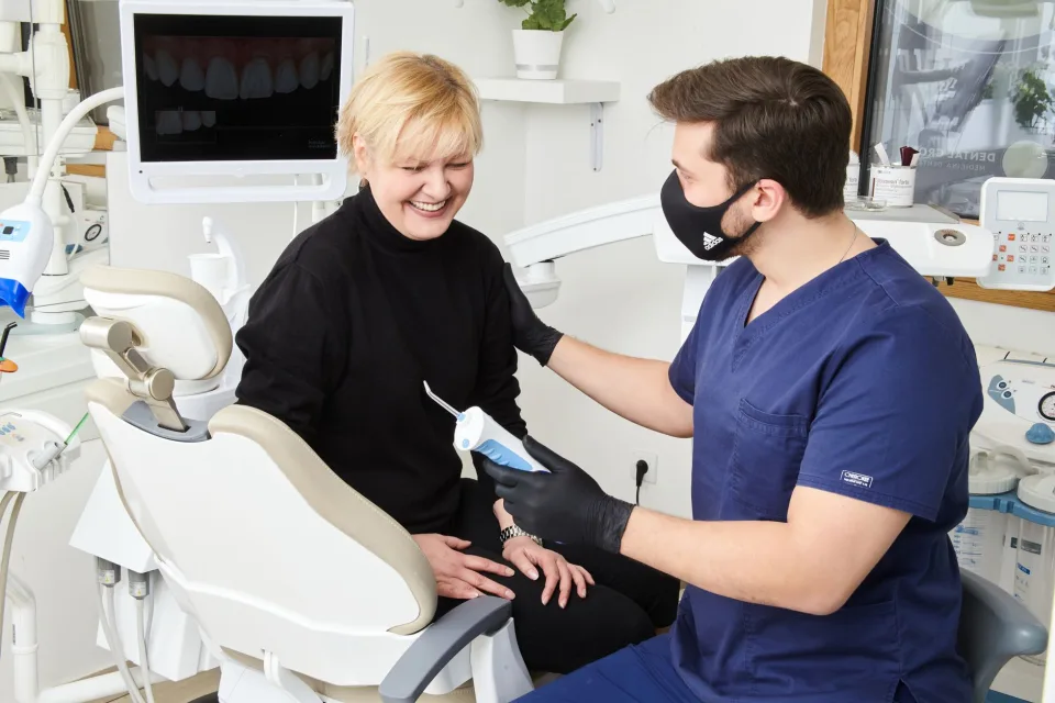 Chăm sóc răng miệng cho cả nhà